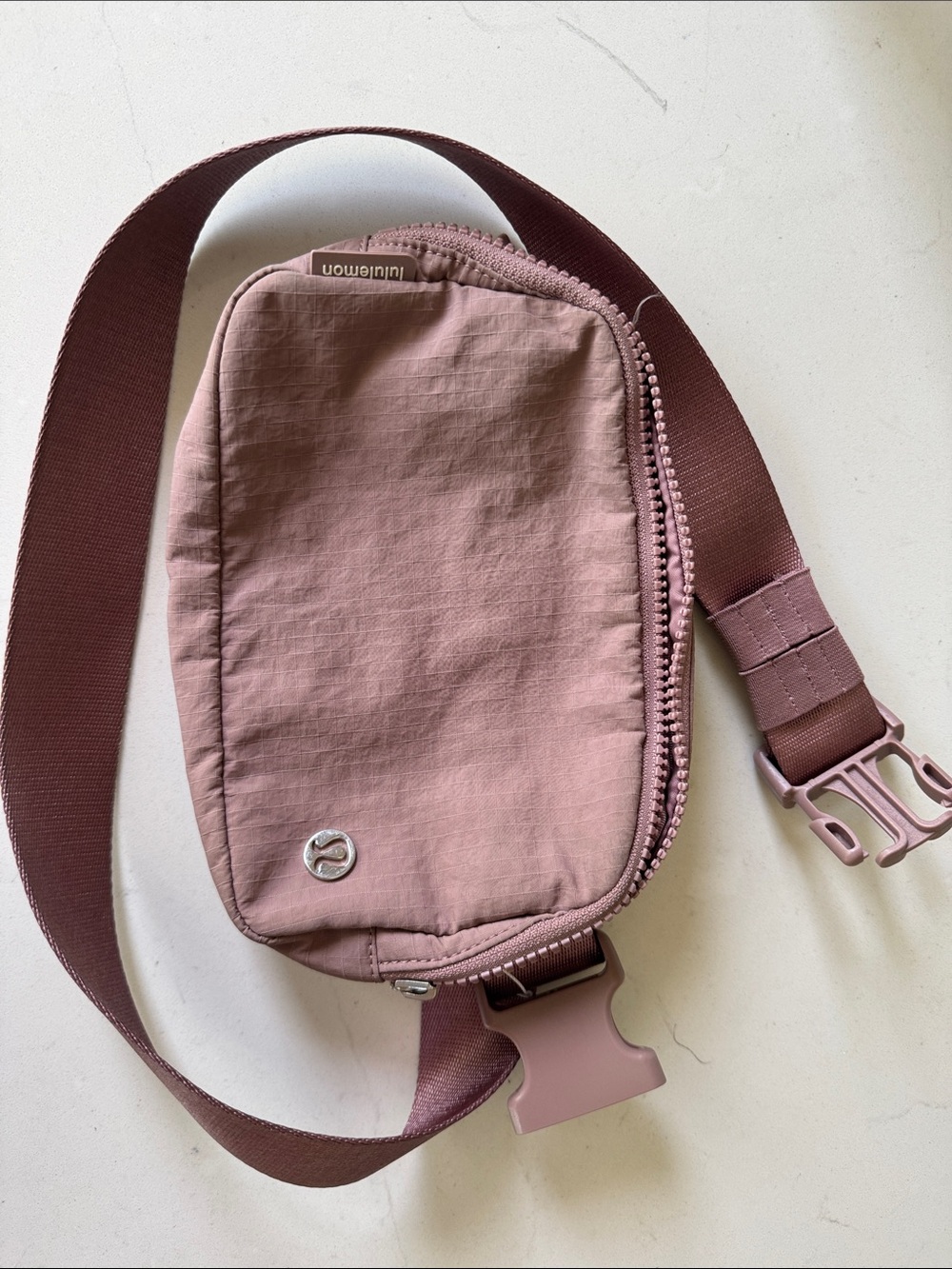 lululemon athletica everywhere belt bag pink mauve Belt Sling